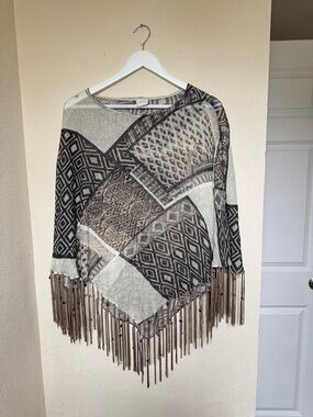 Chico's Neutral Patchwork Knit Poncho in Taupe and Black